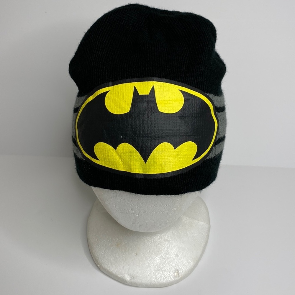 Batman Knit Beanie Hat With Yellow Logo & Gray Stripes - Picture 3 of 8